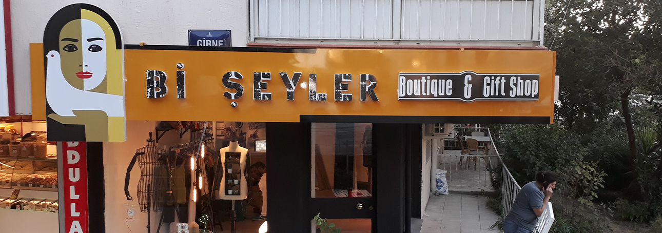 Krom ve pleksi kutu harf